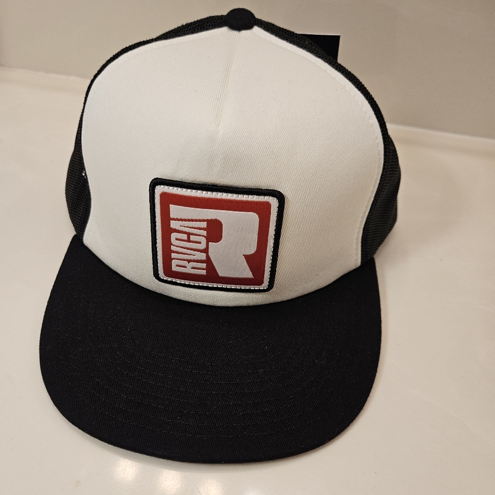 RVCA Mens Trucker Cap OS Black/White